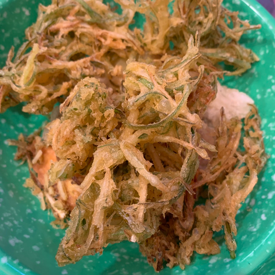 crispy assorted Korean tempura including green onion, squid, and dumplings served with spicy instant tteokbokki at Mommytteok Songpa in Songridangil Jamsil