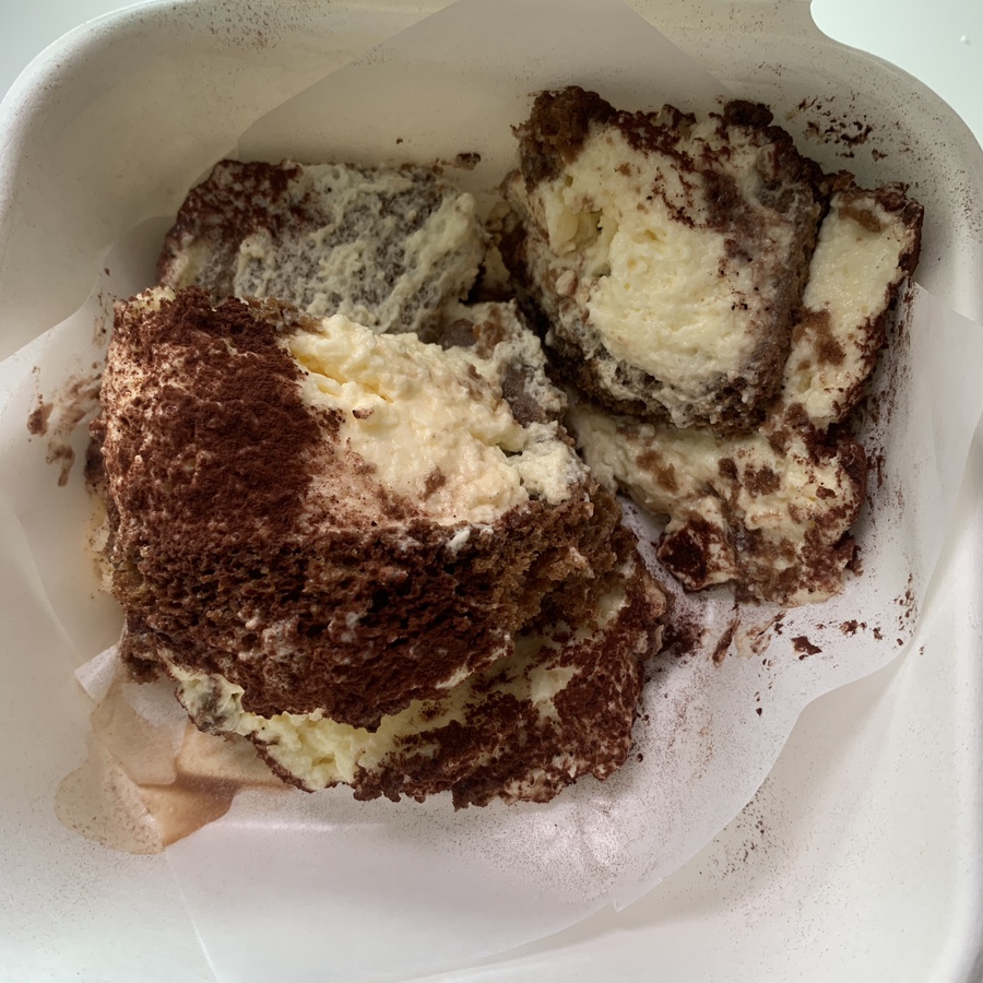 Tiramisu Cakegram with moist texture