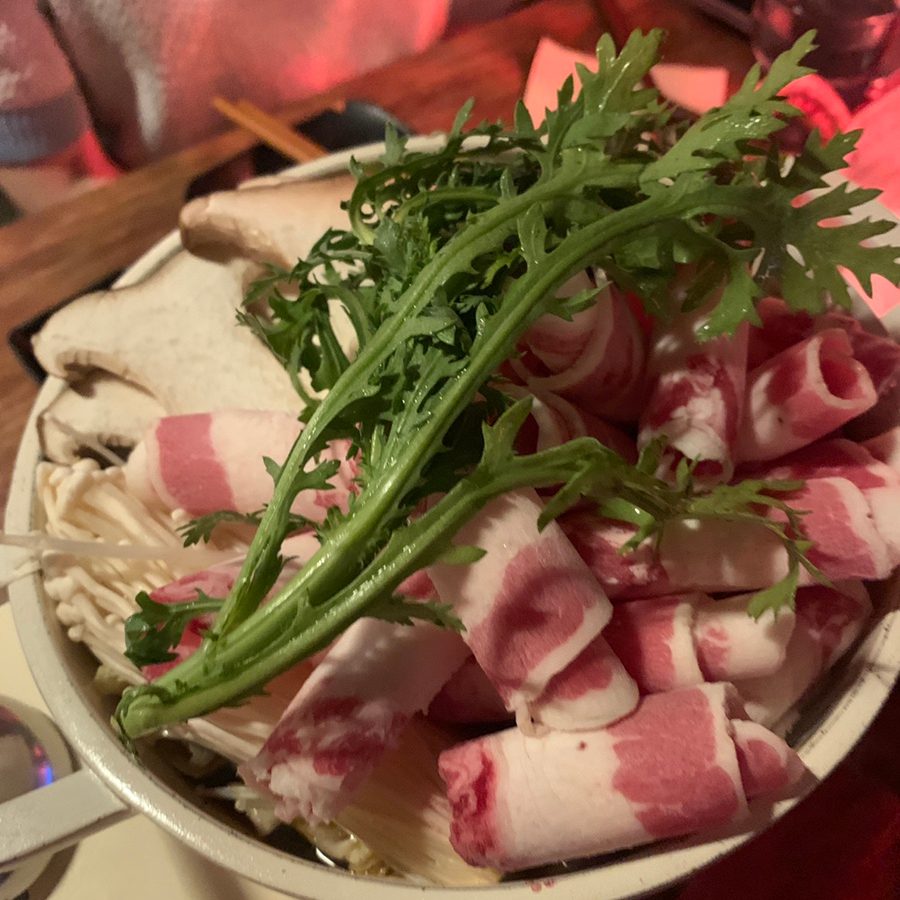 Sukiyaki nabe ingredients at Sodamhee Jamsil Izakaya