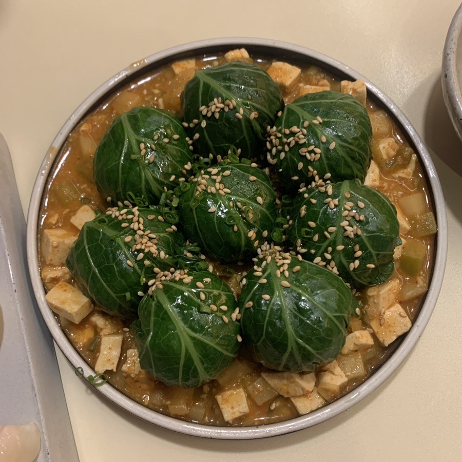 Korean soybean paste wrap rice at Hannam-dong restaurant Nanpo with cabbage wraps and tofu