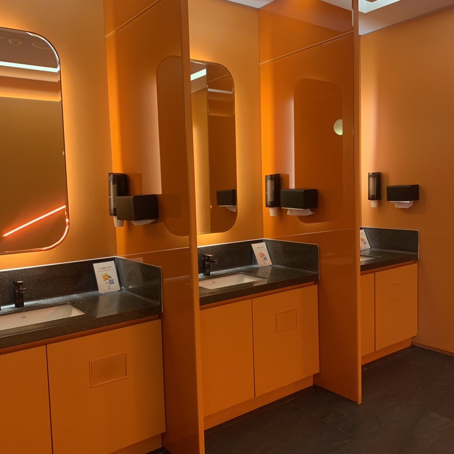 Foreign-friendly brushing room and facilities at TU Dental Clinic Korea for international dental patients