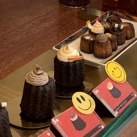 Mini canelé set and assorted flavors at Sinnonhyeon Station canelé cafe Screme