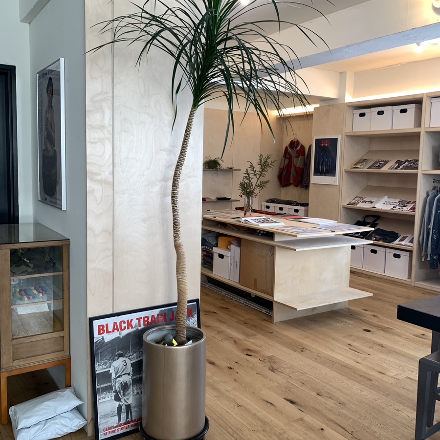 Dosan Park Waste Store Cafe spacious inner area with open layout near Dosan Park