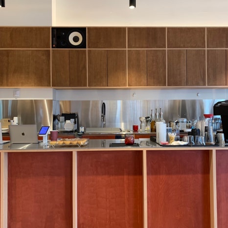Interior counter view of Maderyn Coffee Munjeong Station