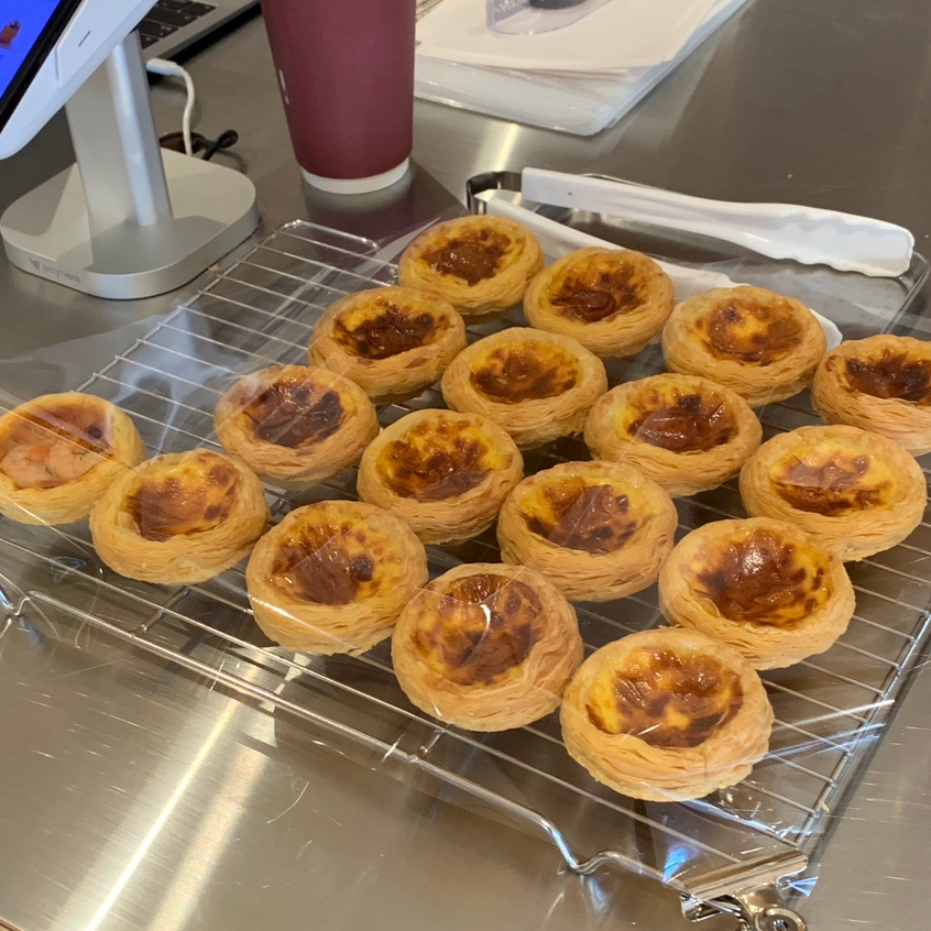 Freshly baked egg tarts at Maderyn Coffee Munjeong Station
