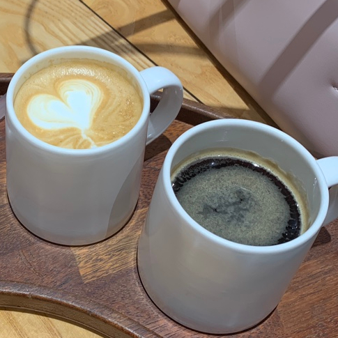 Americano and latte served at Tongue Cafe Lotte World Mall