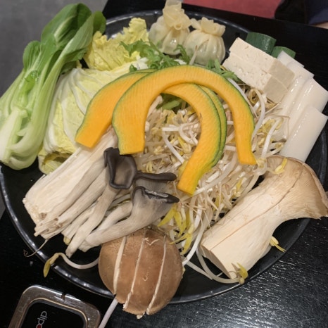 oksoban shabu shabu vegetable platter mushrooms tofu hot pot