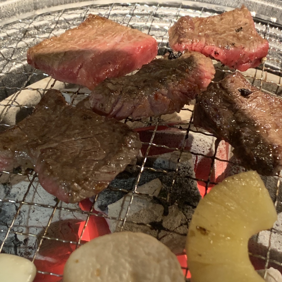 konkuk university yakiniku charcoal grilled beef close up