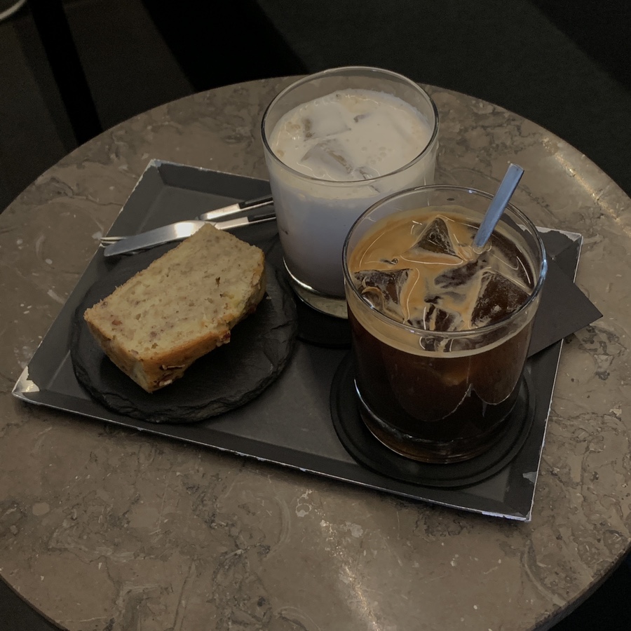 Cafe near Seolleung Royal Tombs: Stylish Hidden Cafe in Samseong-dong