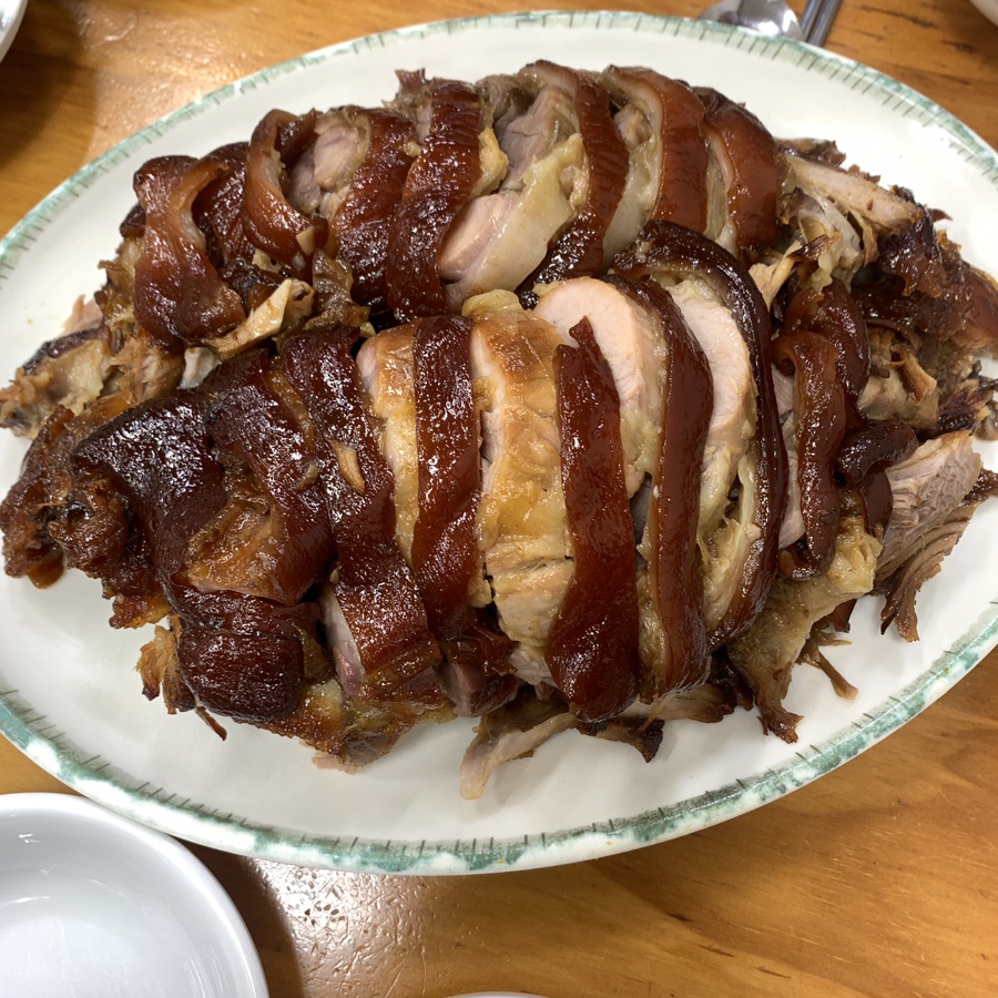 Seongsu Jokbal Seoul main pork feet dish glossy jokbal