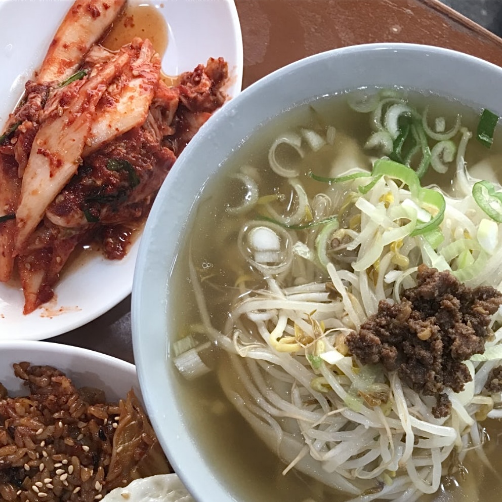Euljiro Kalguksu Restaurant Near Cheonggyecheon – 3 Must-Try Dishes at Gguwak Kalguksu