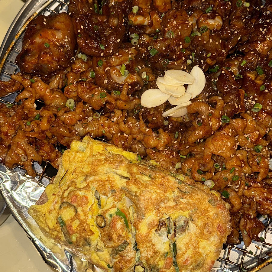 Best Euljiro Boneless Chicken Feet & Jokbal Restaurant: Hwayukgye Review (Euljiro-3ga)