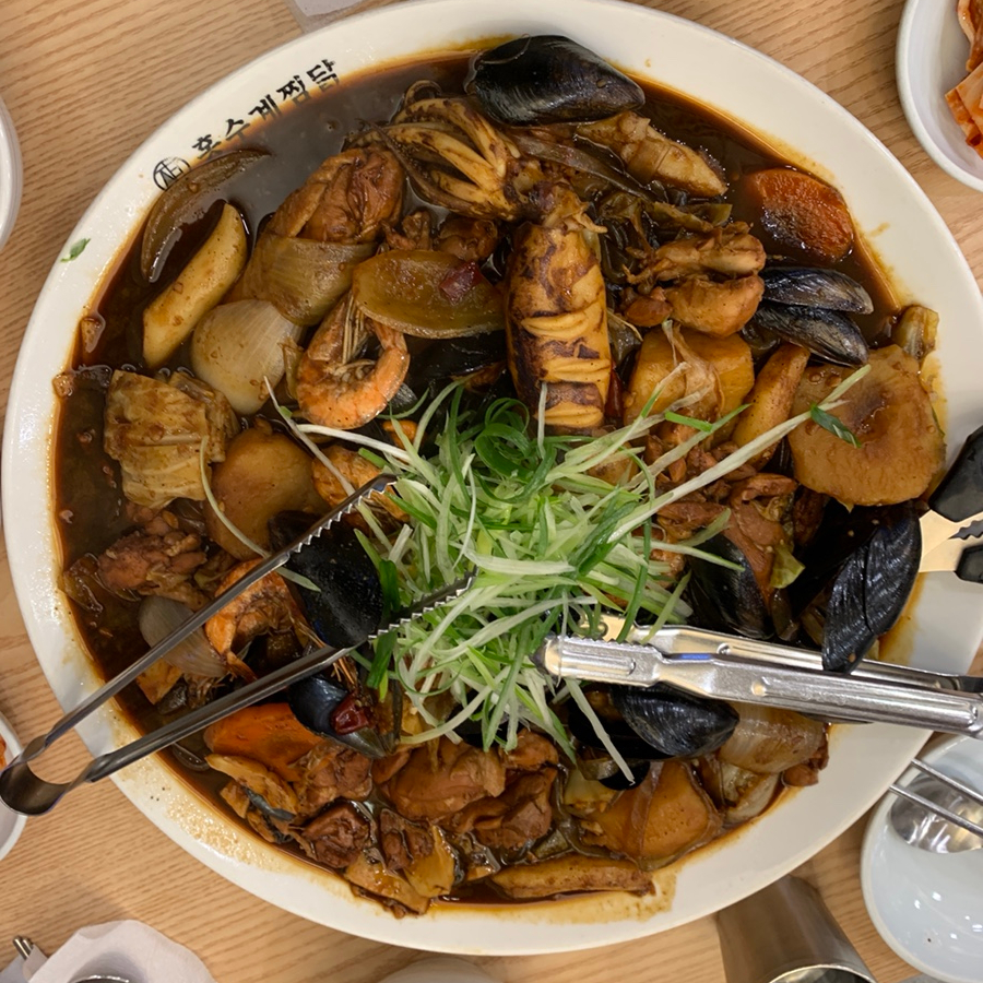 Seoul Express Bus Terminal jjimdak seafood braised chicken close up Korean food