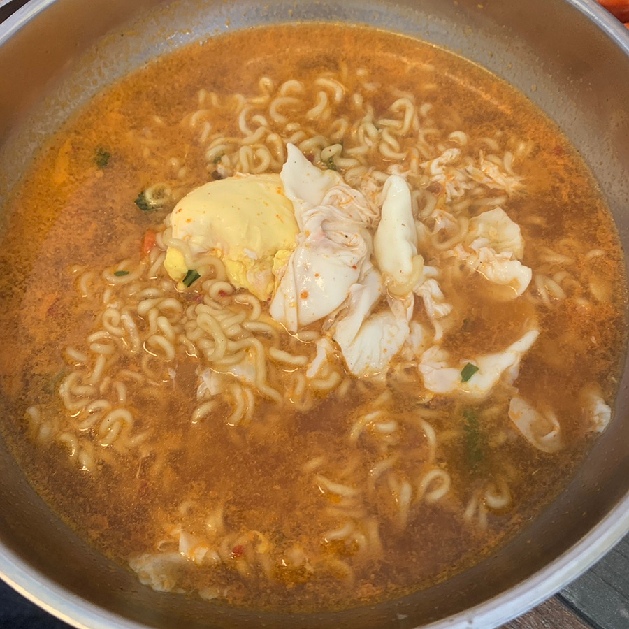 Korean ramen with egg at Mimi Chungmu Gimbap Seoul