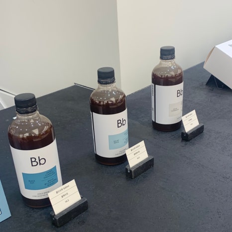 cold brew bottles at Seoul Express Bus Terminal cafe ready to drink coffee
