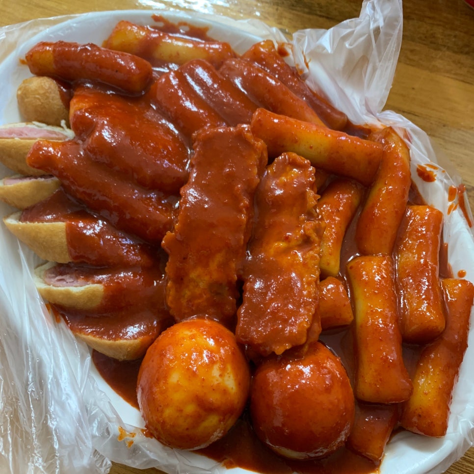 shintoburi tteokbokki spicy korean rice cake with egg dumpling hotdog