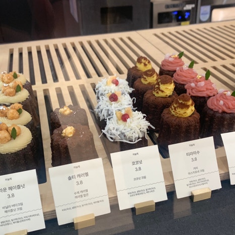 mini canele pastries at Seoul Express Bus Terminal cafe with unique toppings
