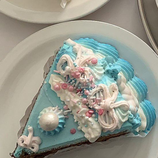 Euljiro cake cafe George Seoul chocolate today's cake slice