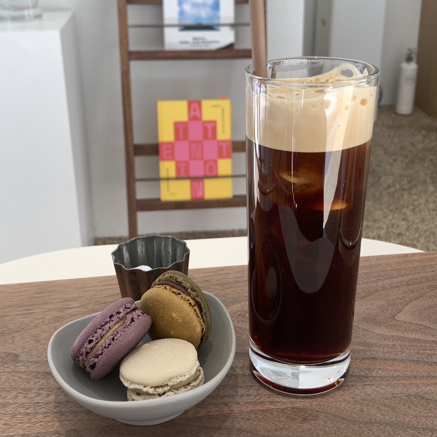 Hanti station cafe macarons and iced coffee dessert set Daechi