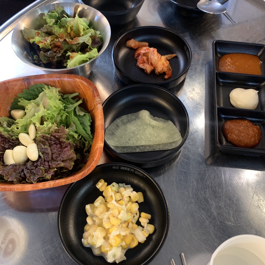 korean gopchang side dishes salad kimchi dipping sauces