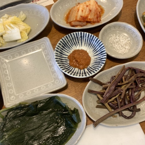 korean bbq side dishes assortment garosugil restaurant