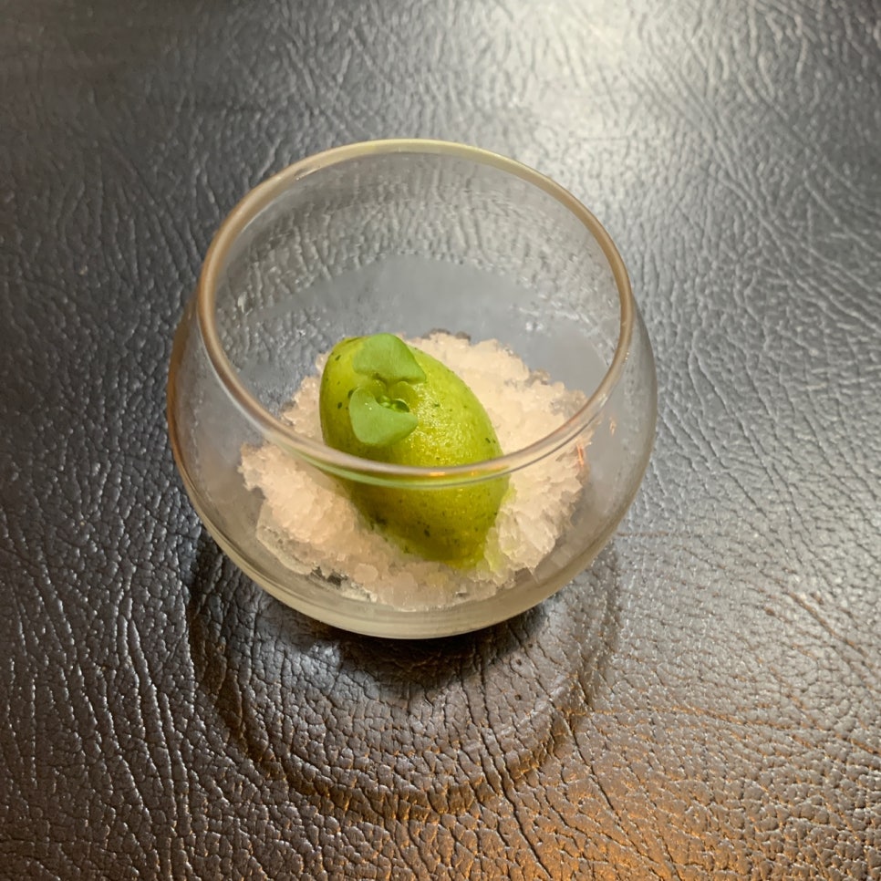 Michelin restaurant Seoul basil lime sorbet dessert course
