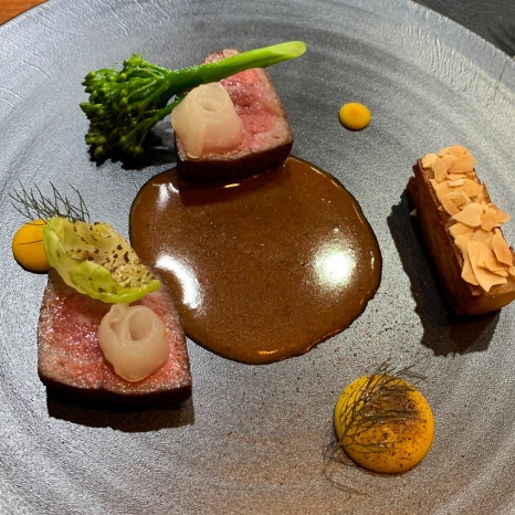 Michelin restaurant Seoul Korean beef steak fine dining main dish