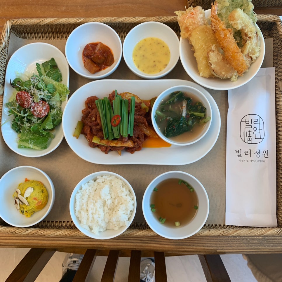 Ulsan Korean brunch restaurant traditional set menu Bali Dongcheon