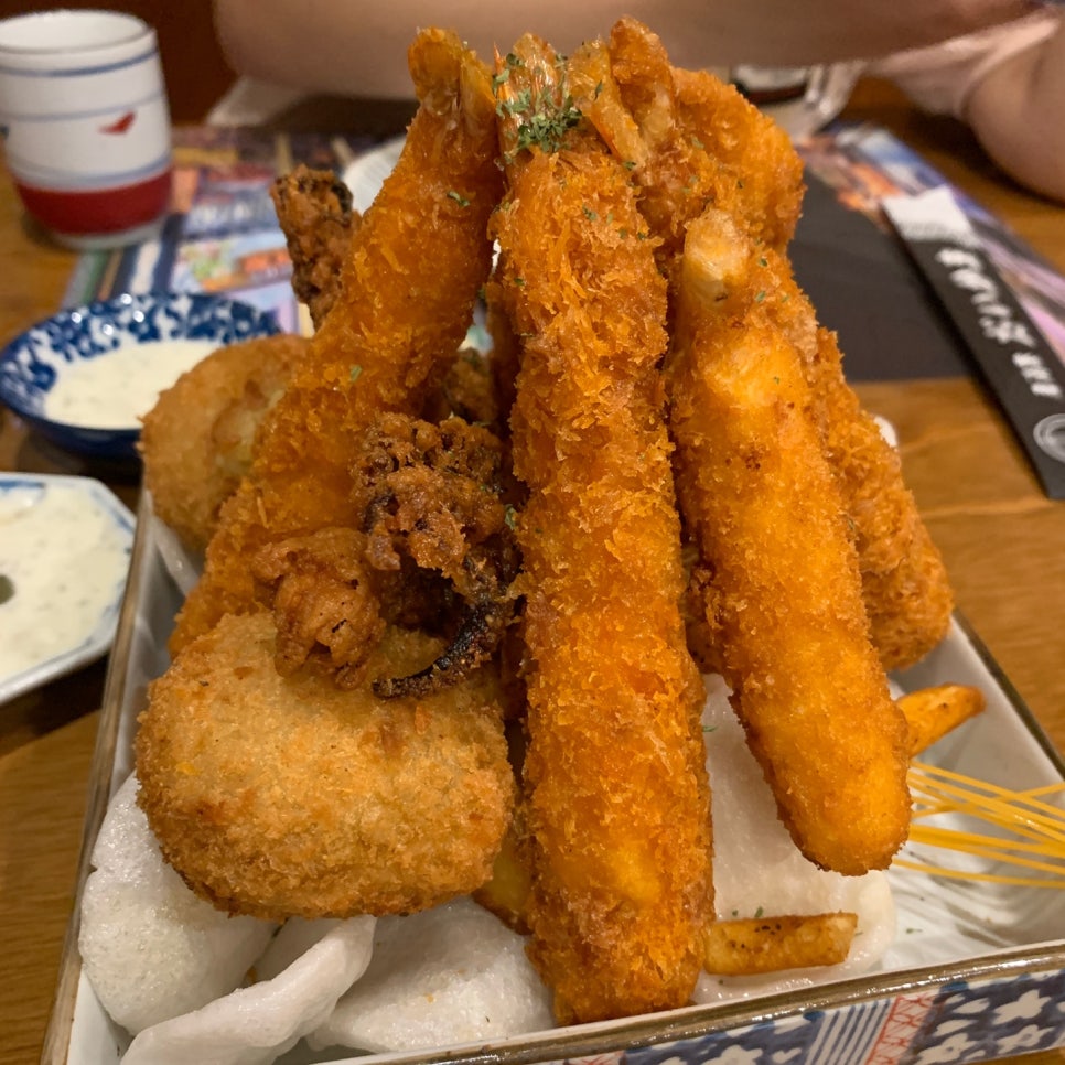 Ulsan Izakaya Daikama Review: Thick Salmon Sashimi & Cozy Japanese Bar