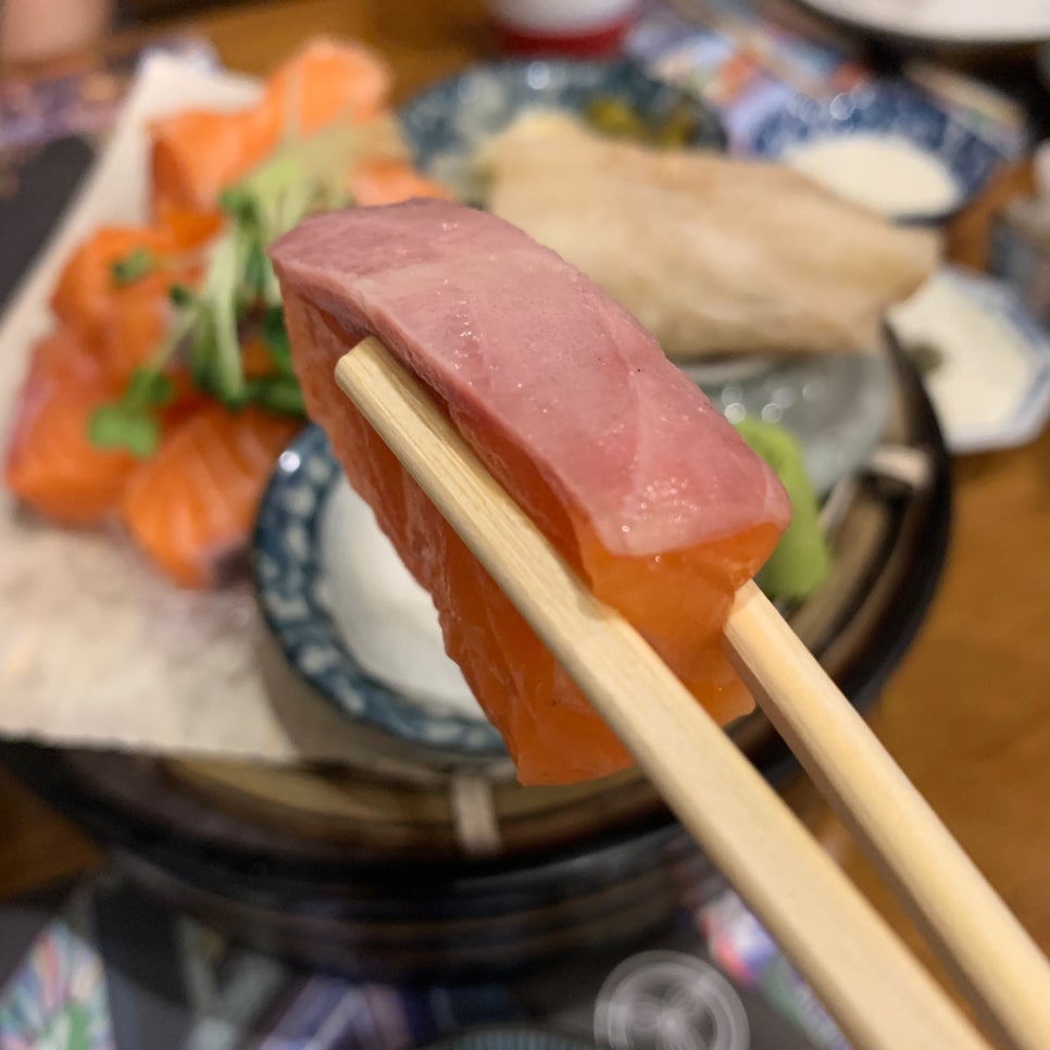 thick salmon sashimi ulsan izakaya daikama