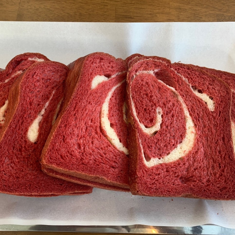Best Eonyang Cafe Ulsan – Large Bakery Cafe with Mountain View
