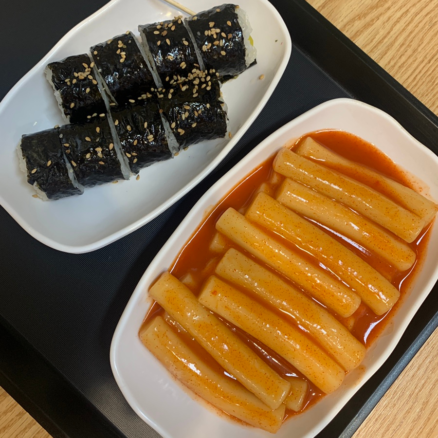 Apgujeong Rodeo cheap Korean street food tteokbokki and mini kimbap