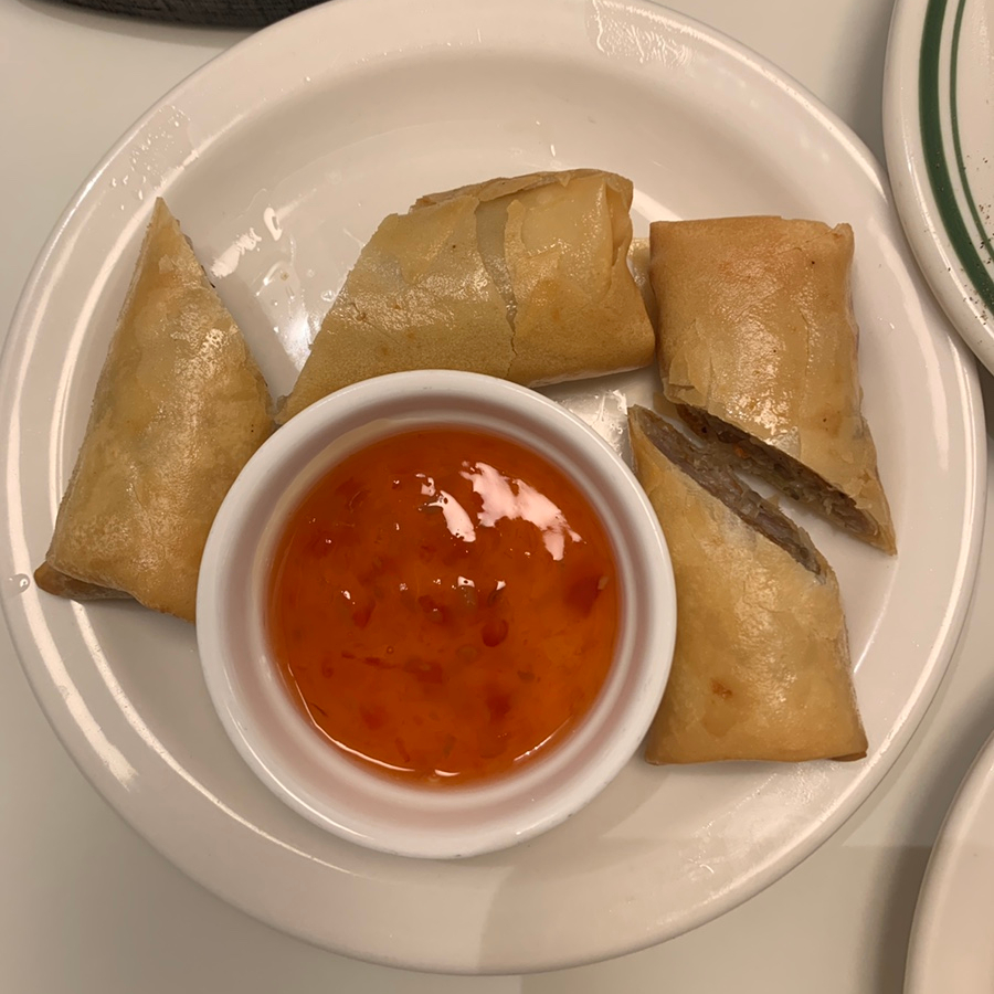 songridan-gil vietnamese restaurant crispy spring rolls dipping sauce