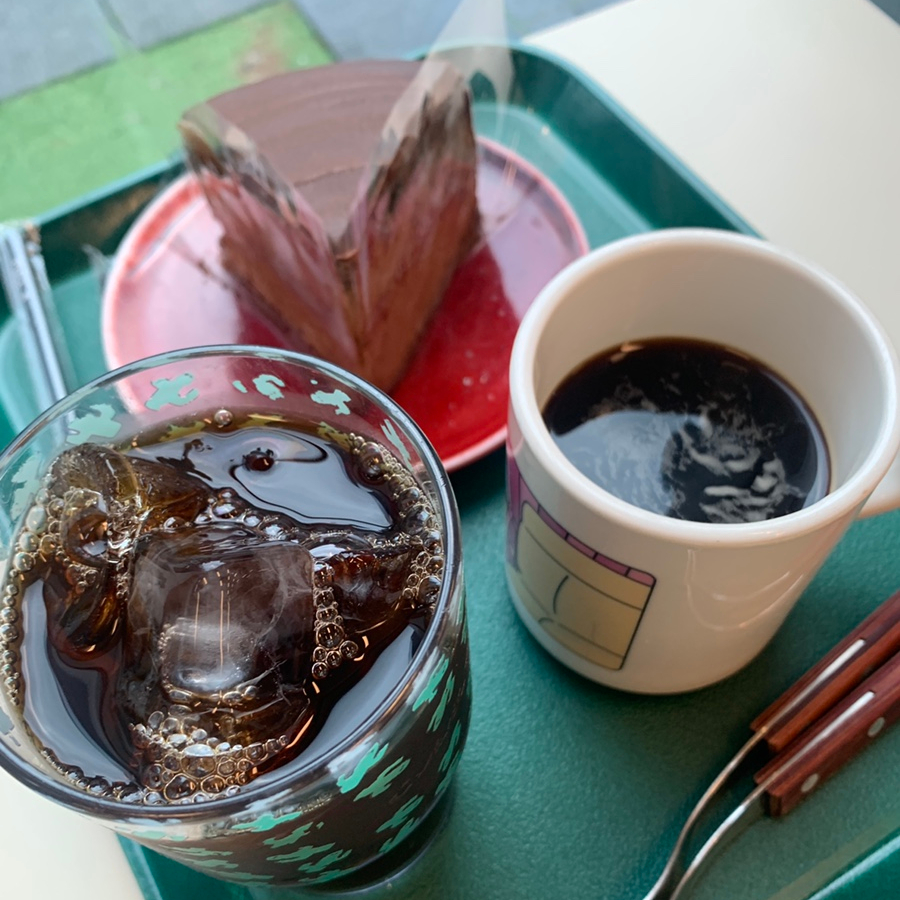 Euljiro 3-ga Cafe with Parking – Colectivo Pine Avenue Review
