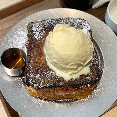 Dangsan French Toast Cafe Heuler ice cream french toast crispy outside