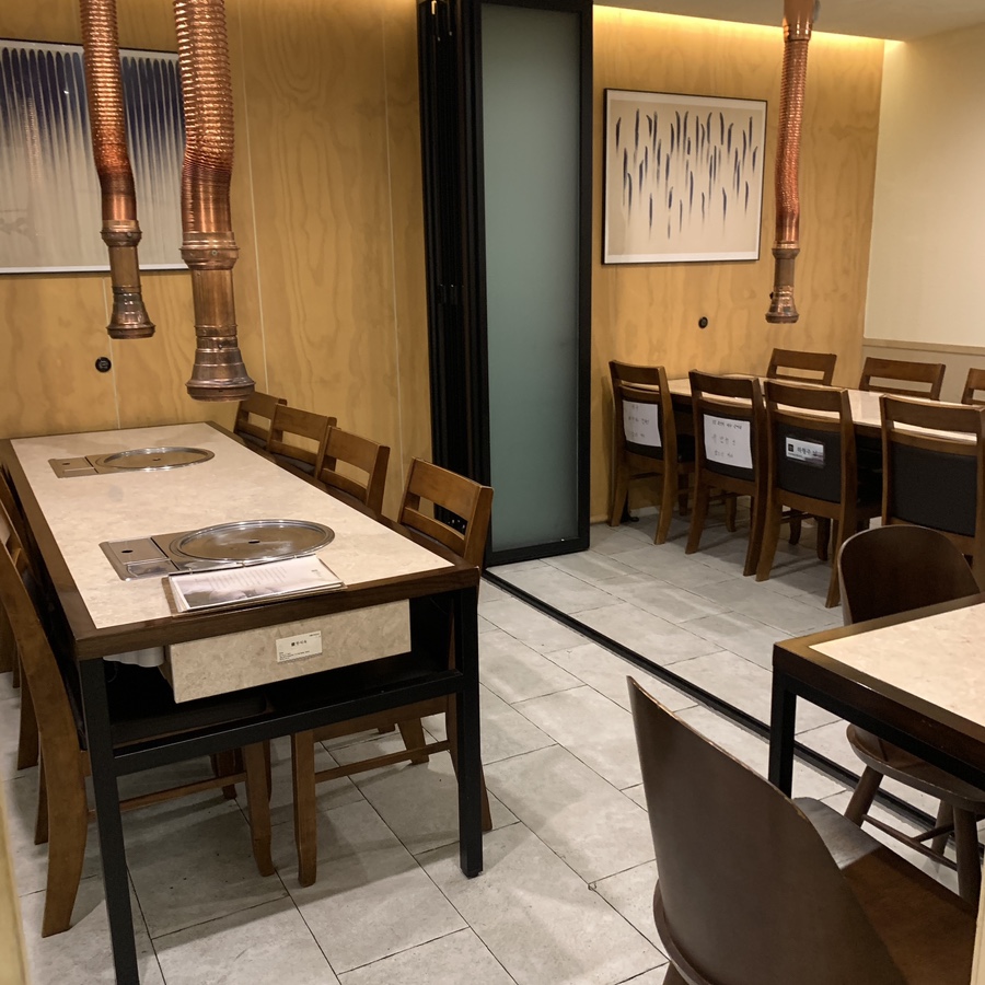 Hantiok Korean BBQ spacious interior seating near Olympic Park Seoul