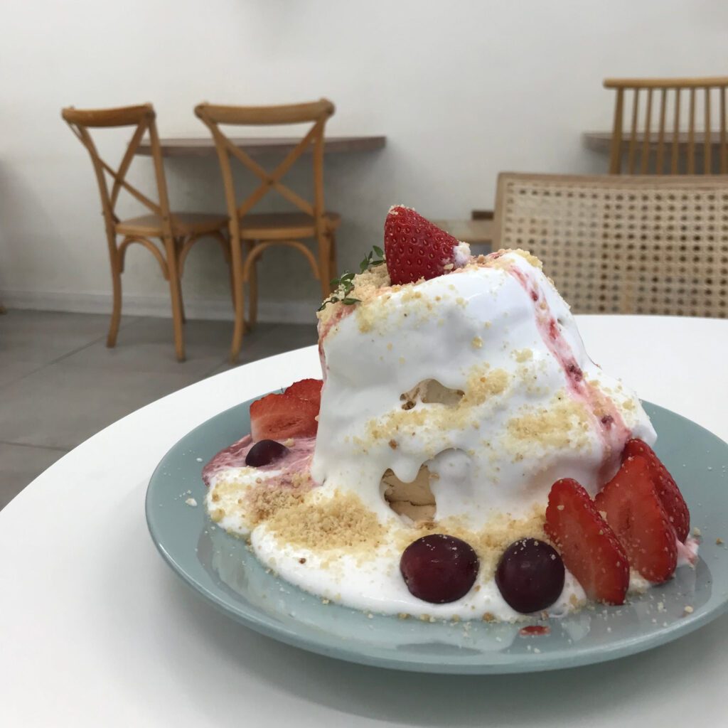 Seohyeon Dessert Cafe pavlova with strawberries and cream