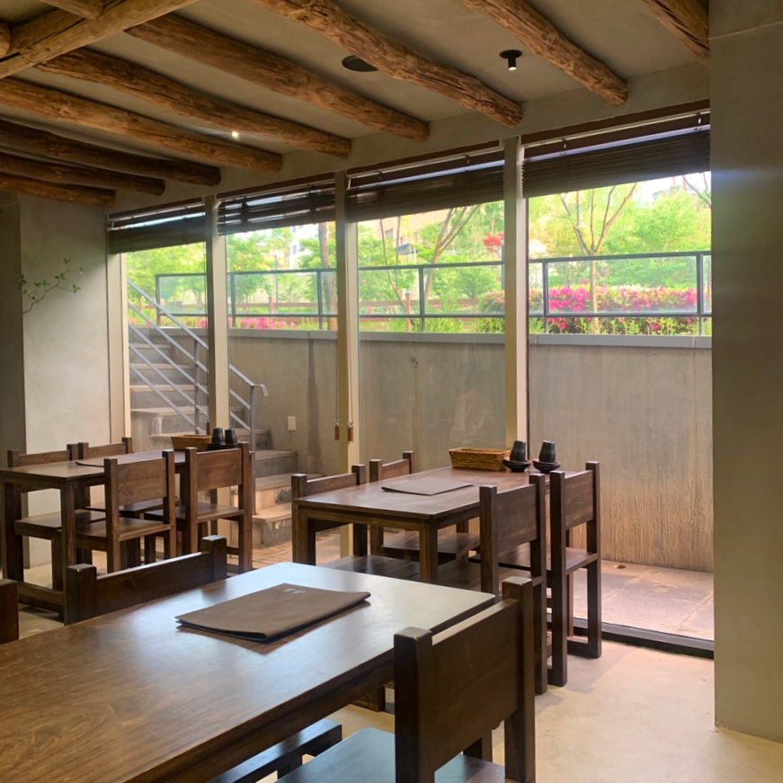Korean Fusion Restaurant in Wirye interior