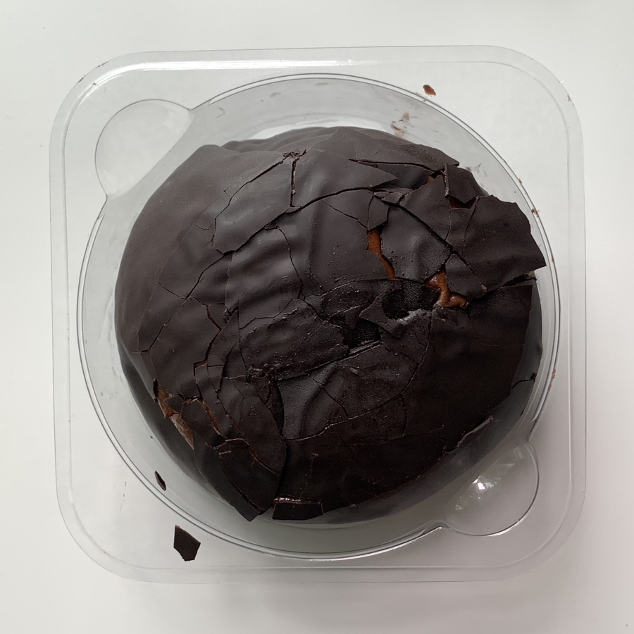 Yonsei Milk Cream Bread with crackable chocolate coating