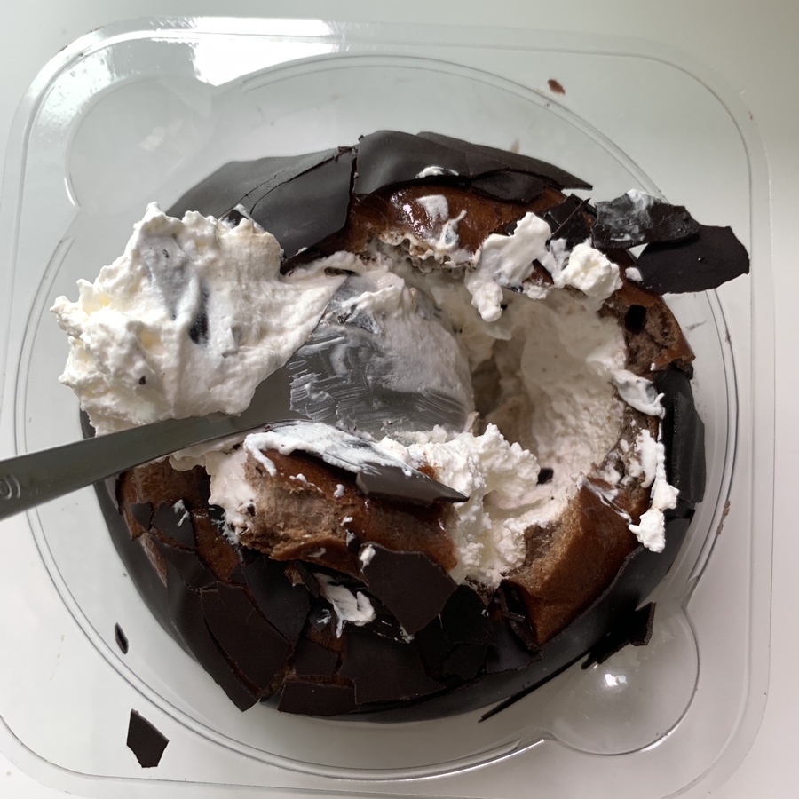 Chocolate cream bread with mascarpone and coffee cream filling