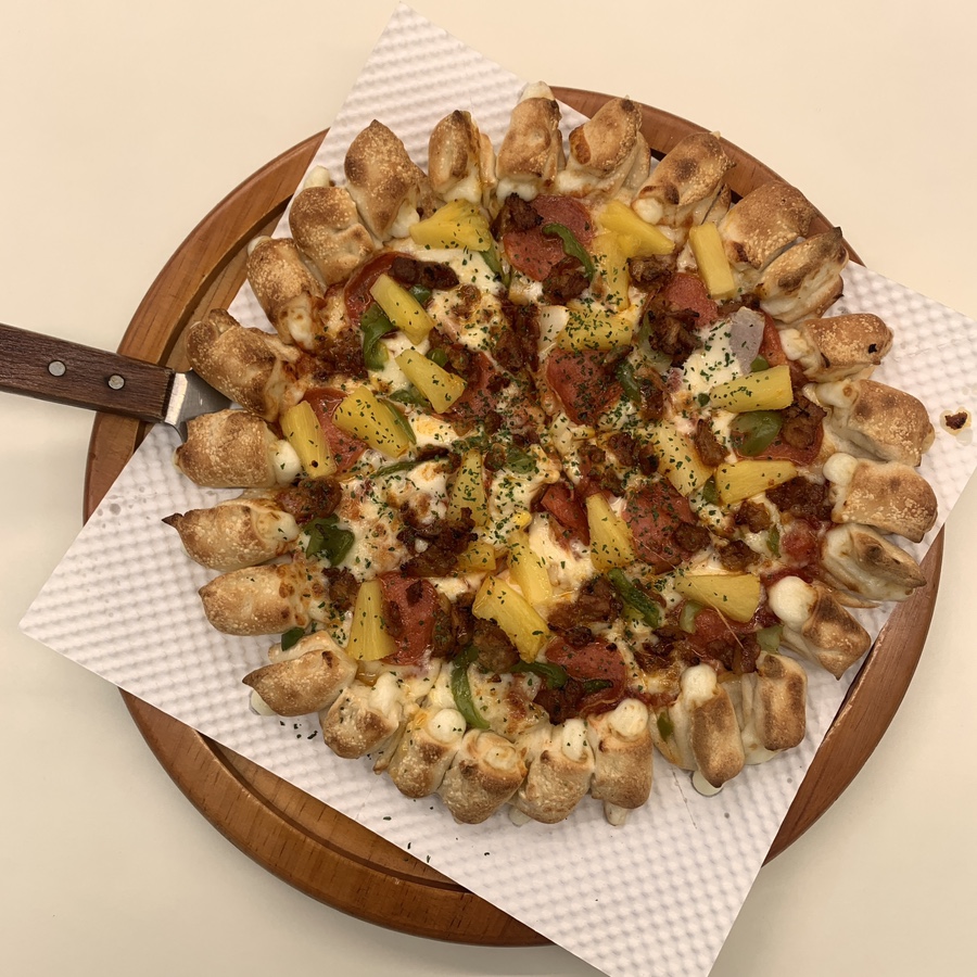 Pizza School Korea Review | Bulgogi Pineapple Pizza with Cheese Bites
