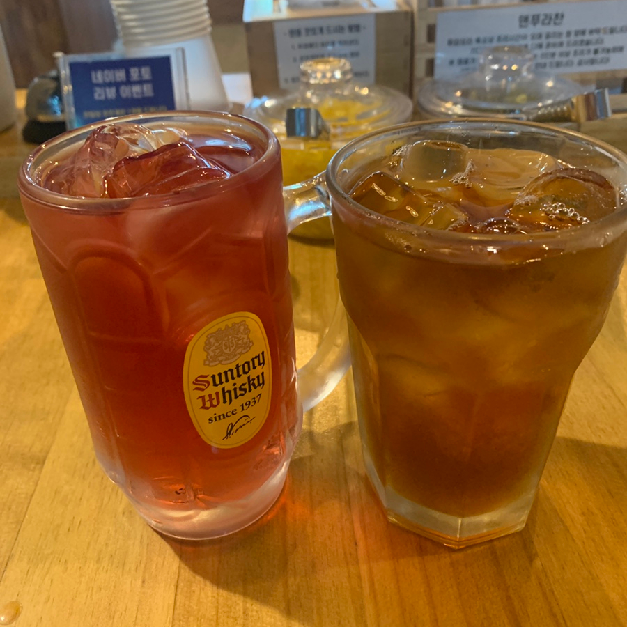 Denpura Chan Ulsan rose highball and oolong tea drinks