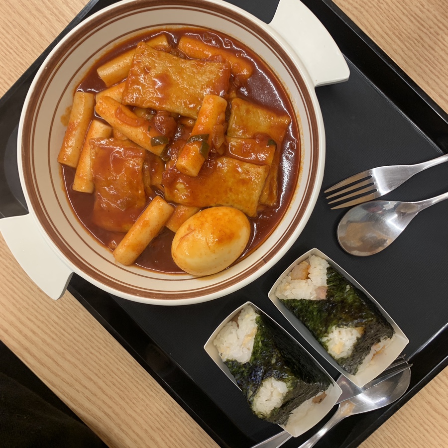 2 Must-Try Korean Snacks at Gangdajim Ulsan Beomseo | Triangle Kimbap & Tteokbokki Review
