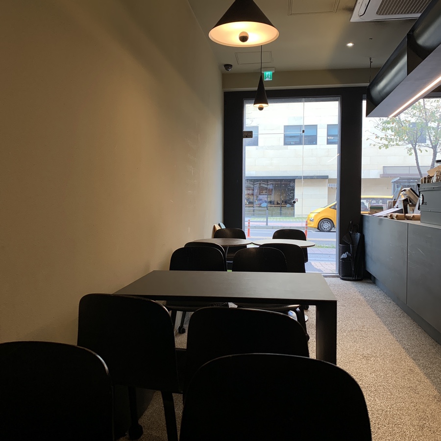Cozy interior seating at Nlbo Coffee Roasters Seoul for laptop work