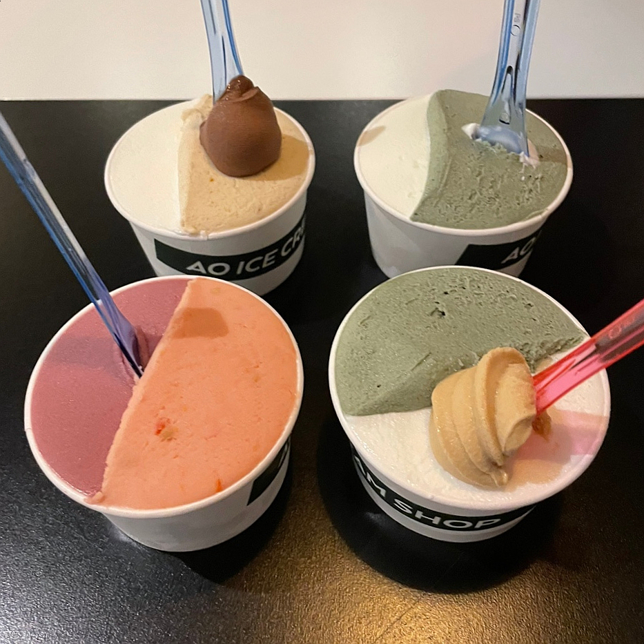 AO Icecream Shop Ulsan colorful gelato cups with pistachio chocolate and fruit flavors