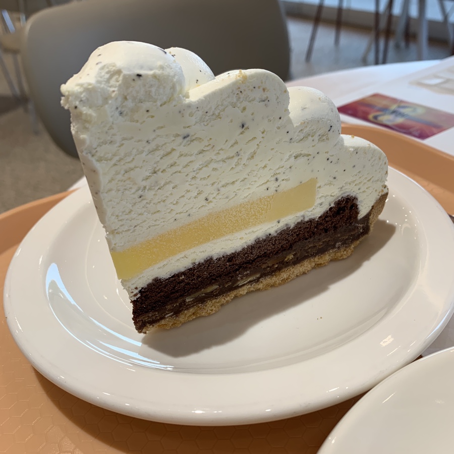 Cafe Nudique Segok Seoul Earl Grey lemon tart with soft cream