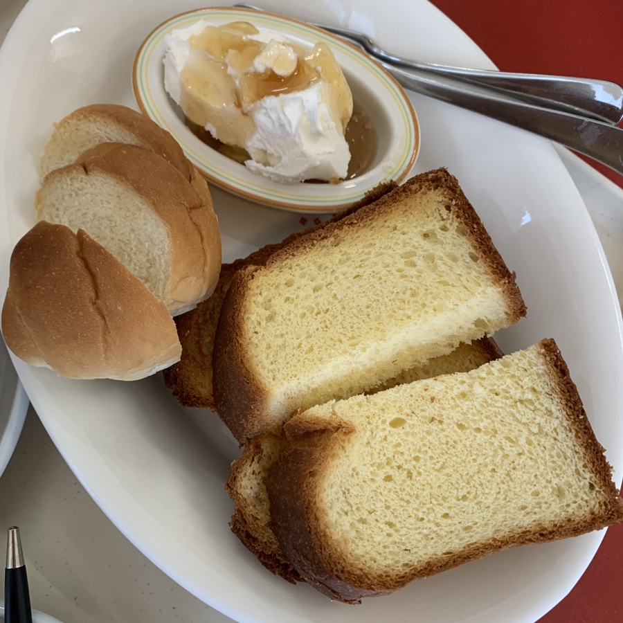 Colf Roasters Cluff Ulsan kaymak with fresh bread and honey